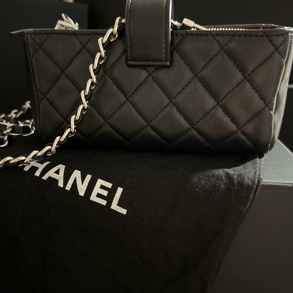 "CHANEL Black Quilted Lambskin Pouch-on-Chain with unbranded chain 🔥 RARE - Picture 3 of 7